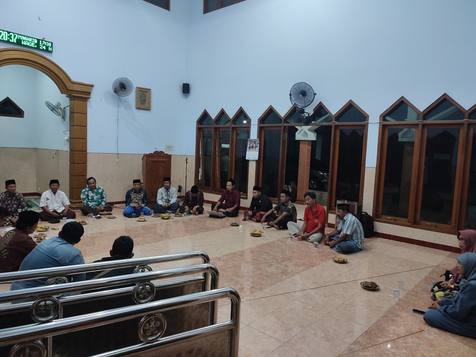 Rapat Kegiatan Milad Muhammadiyah ke-111 di Masjid An-Nur Purwosari Babadan